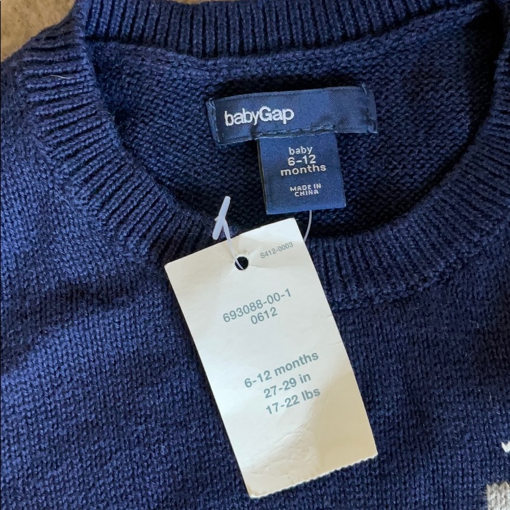 Baby Gap Sweater Onesie - Picture 3 of 3